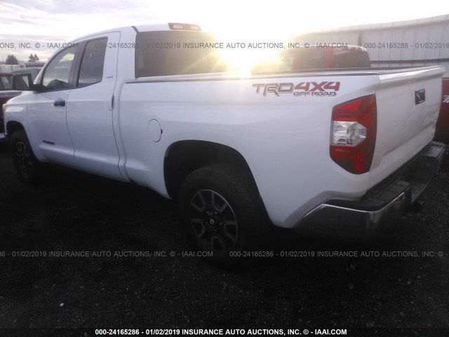 5TFUM5F10FX062100 - 2015 TOYOTA TUNDRA DOUBLE CAB SR/SR5 WHITE photo 3