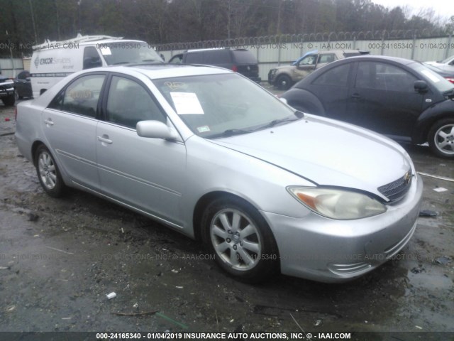 4T1BF30K02U502296 - 2002 TOYOTA CAMRY LE/XLE/SE SILVER photo 1