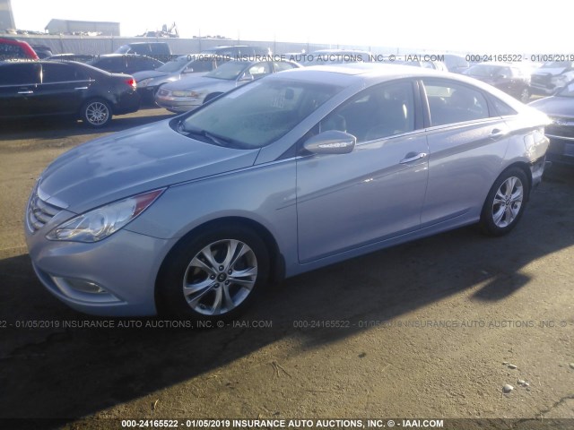 5NPEC4AC3BH163678 - 2011 HYUNDAI SONATA SE/LIMITED SILVER photo 2