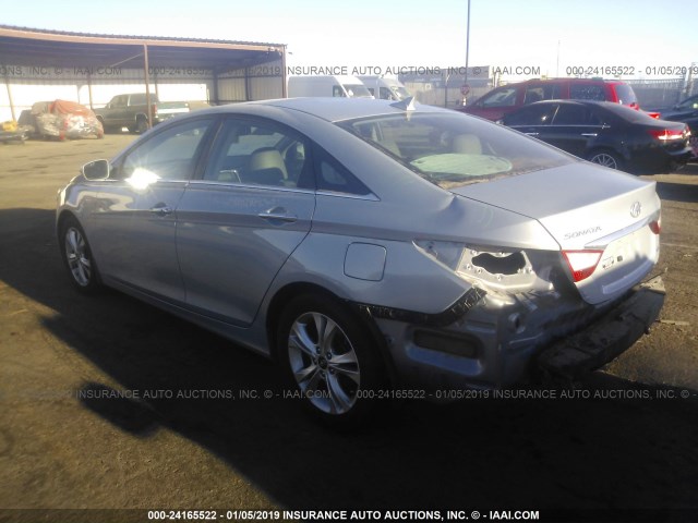 5NPEC4AC3BH163678 - 2011 HYUNDAI SONATA SE/LIMITED SILVER photo 3