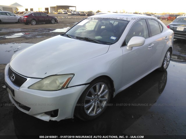 JTHBK262285077408 - 2008 LEXUS IS 250 WHITE photo 2