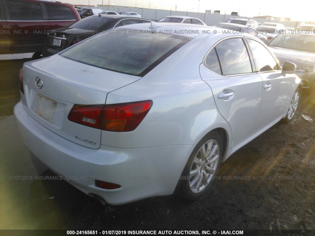 JTHBK262285077408 - 2008 LEXUS IS 250 WHITE photo 4