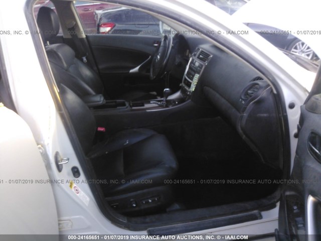 JTHBK262285077408 - 2008 LEXUS IS 250 WHITE photo 5