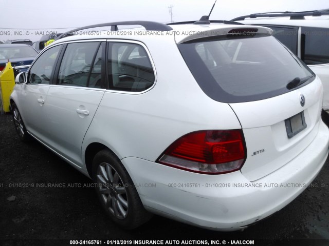 3VWTL71K89M301717 - 2009 VOLKSWAGEN JETTA TDI WHITE photo 3