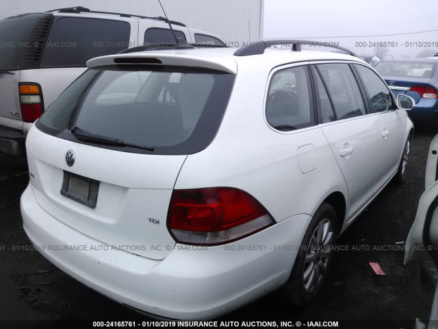 3VWTL71K89M301717 - 2009 VOLKSWAGEN JETTA TDI WHITE photo 4