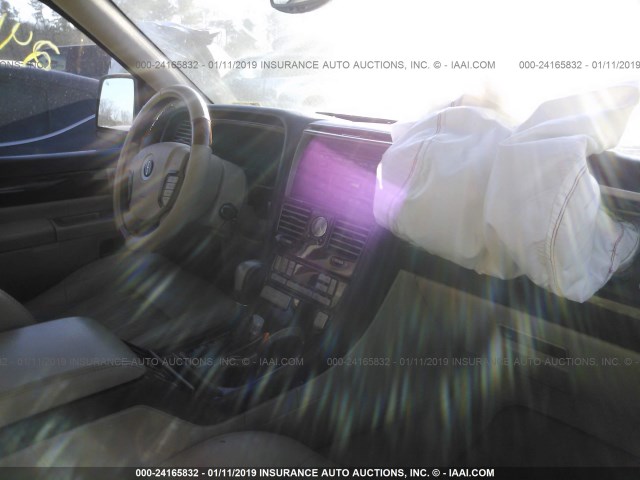 5LMEU68H85ZJ04030 - 2005 LINCOLN AVIATOR 棕色 照片 5