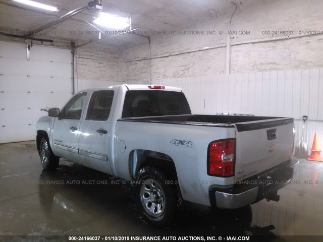 3GCRKSEA2AG210529 - 2010 CHEVROLET SILVERADO K1500 LT SILVER photo 3