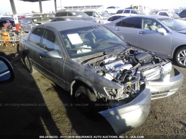 JT2BG22K2Y0437727 - 2000 TOYOTA CAMRY CE/LE/XLE GRAY photo 1