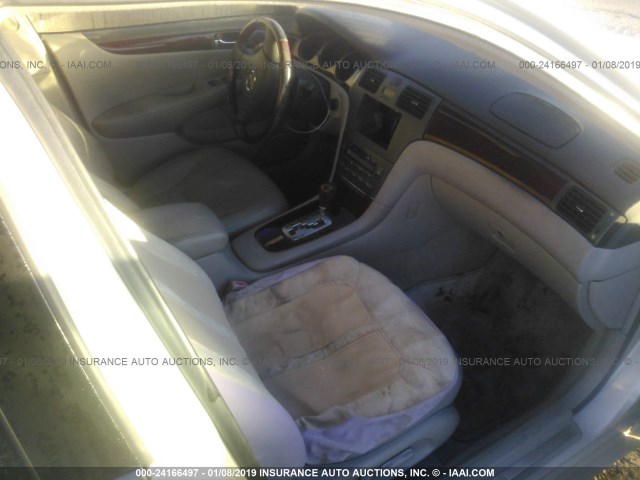 JTHBF30G236020613 - 2003 LEXUS ES 300 TAN photo 5