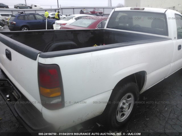 1GCEC14W42Z174475 - 2002 CHEVROLET SILVERADO C1500 WHITE photo 8