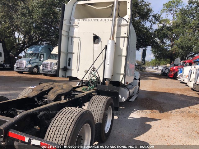 1FUJA6CK46LW27026 - 2006 FREIGHTLINER CONVENTIONAL COLUMBIA WHITE photo 4