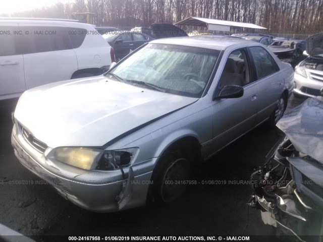 4T1BF22K8YU114412 - 2000 TOYOTA CAMRY LE/XLE Алтын фото 2