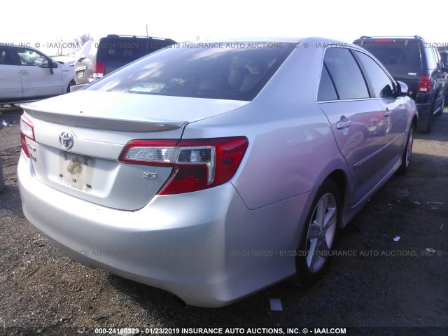 4T1BF1FK4CU614855 - 2012 TOYOTA CAMRY SE/LE/XLE 银色 照片 4