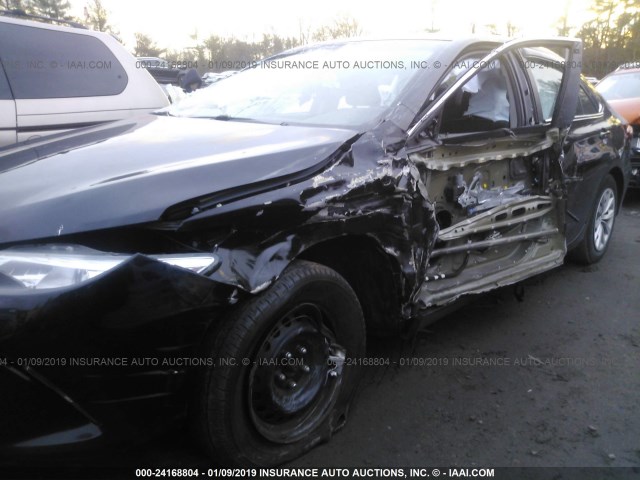 4T1BF1FK1GU542115 - 2016 TOYOTA CAMRY LE/XLE/SE/XSE BLACK photo 6