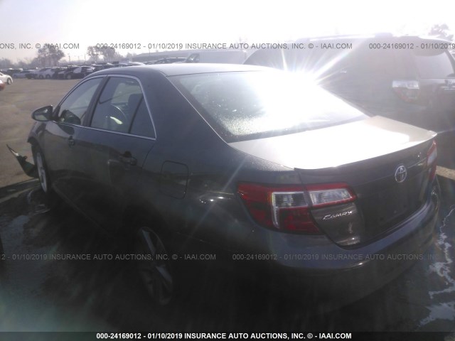 4T1BF1FK9EU751051 - 2014 TOYOTA CAMRY L/SE/LE/XLE 灰色 照片 3