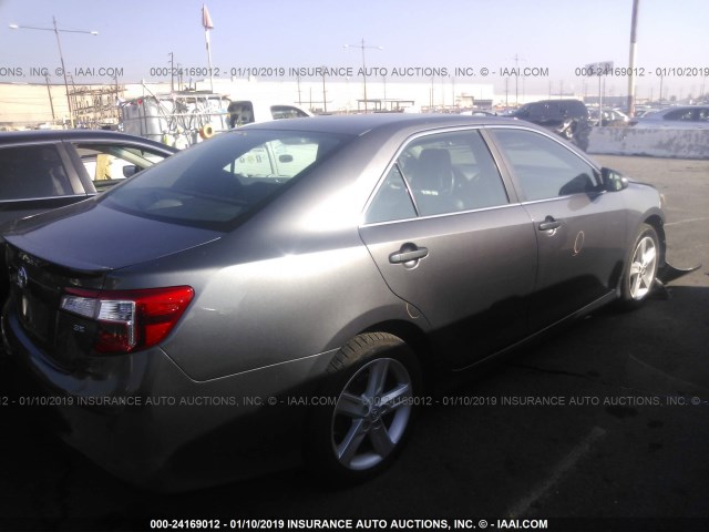 4T1BF1FK9EU751051 - 2014 TOYOTA CAMRY L/SE/LE/XLE 灰色 照片 4