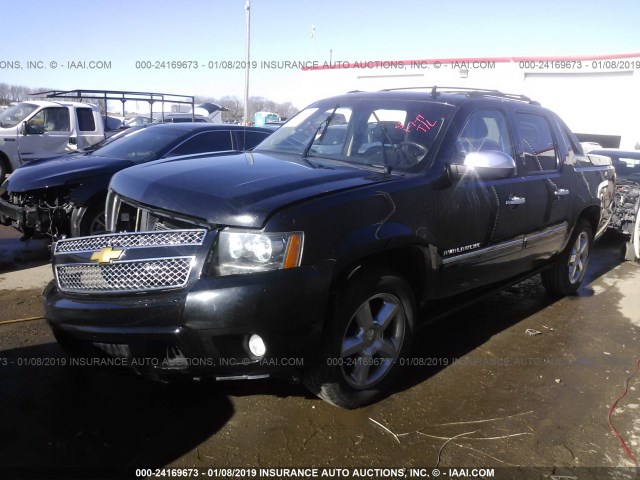 3GNTKGE72DG172125 - 2013 CHEVROLET AVALANCHE LTZ BLACK photo 2