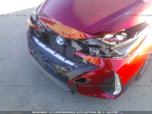 JTDKARFP5H3033892 - 2017 TOYOTA PRIUS PRIME  红色 照片 6