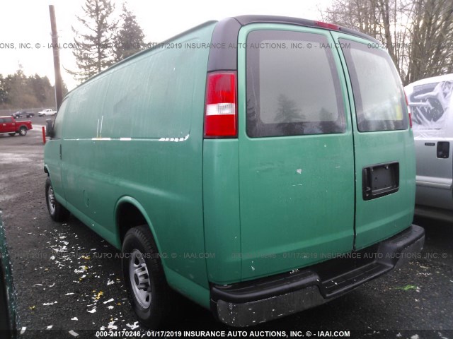 1GTGG29V361111634 - 2006 GMC SAVANA G2500 GREEN photo 3