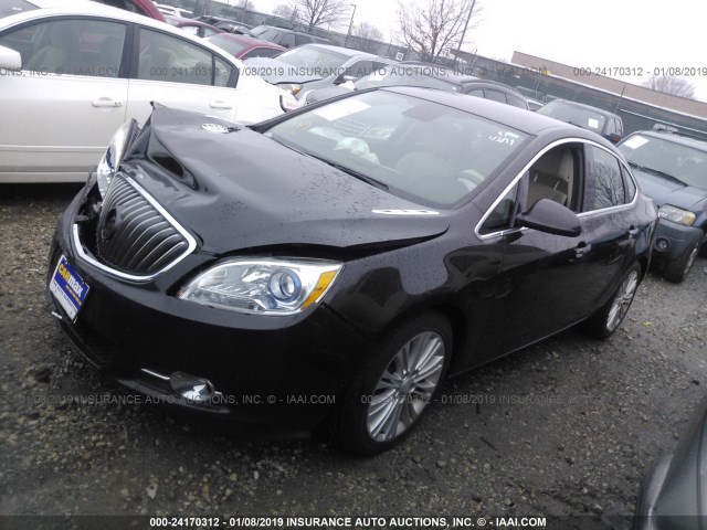 1G4PP5SK7E4140855 - 2014 BUICK VERANO BROWN photo 2