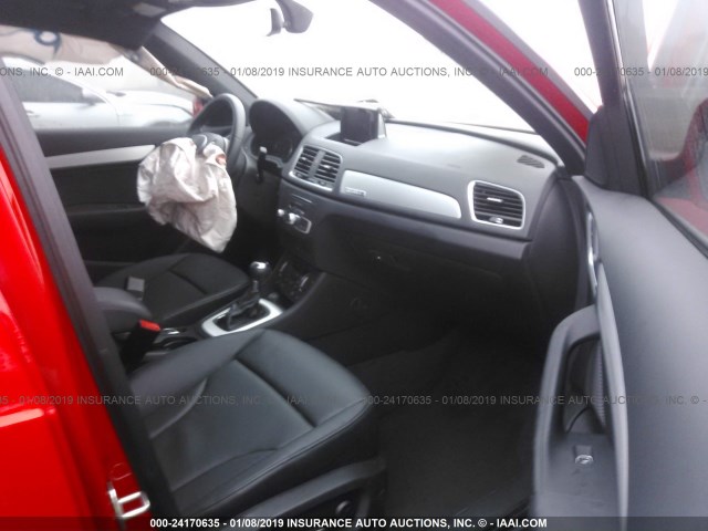 WA1JCCFS9JR028523 - 2018 AUDI Q3 PREMIUM PLUS RED photo 5