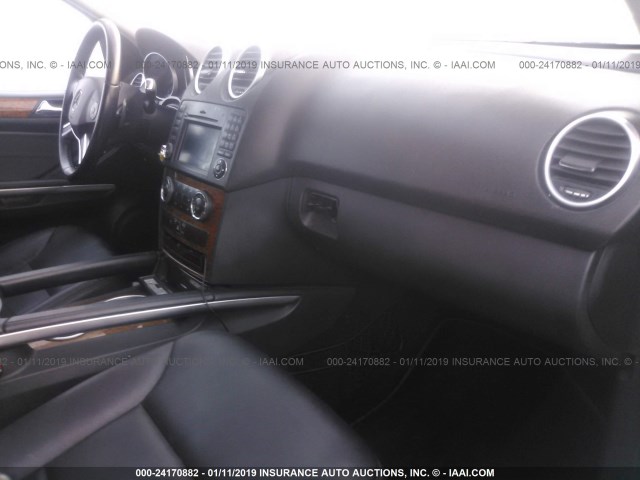 4JGBB86E89A463513 - 2009 MERCEDES-BENZ ML 350 BLACK photo 5