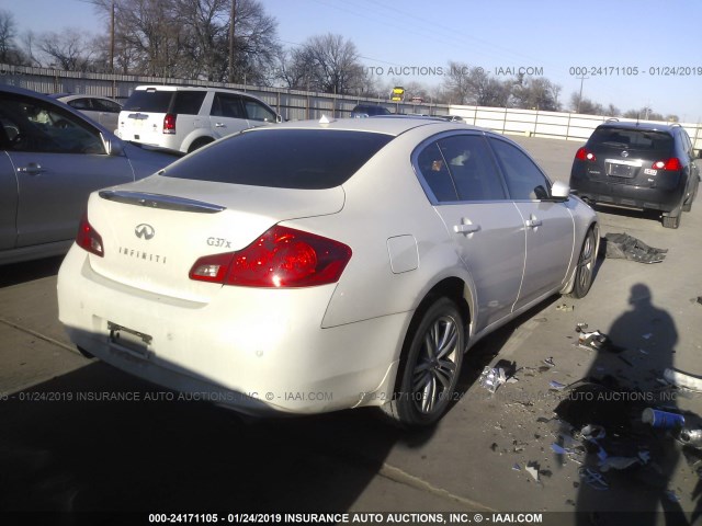 JN1CV6AR4DM767057 - 2013 INFINITI G37 WHITE photo 4