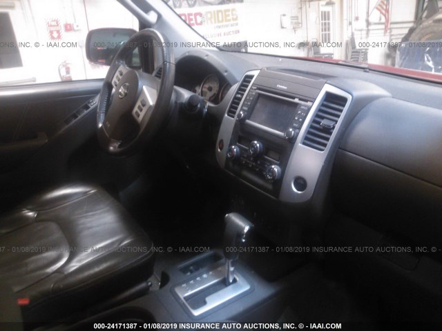 1N6AD0EVXFN737907 - 2015 NISSAN FRONTIER S/SV/SL/PRO-4X MAROON photo 5