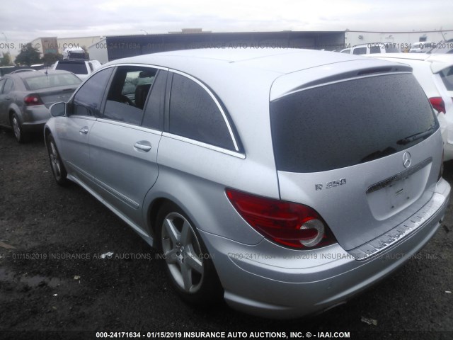 4JGCB56E98A065647 - 2008 MERCEDES-BENZ R 350 SILVER photo 3