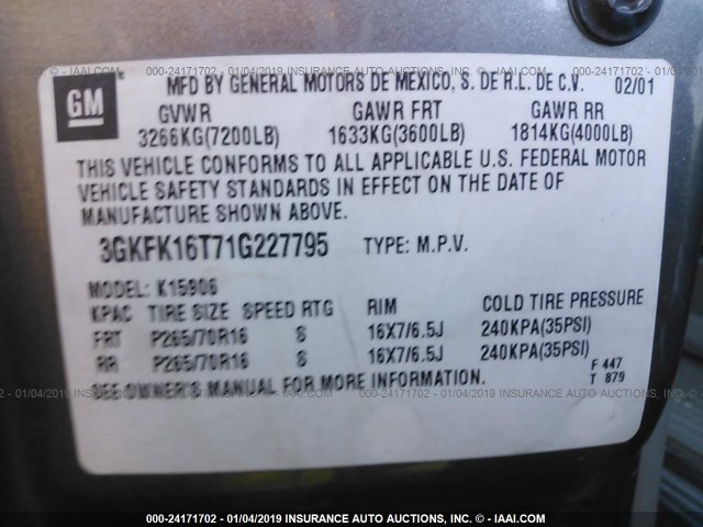 3GKFK16T71G227795 - 2001 GMC YUKON XL K1500 GRAY photo 9