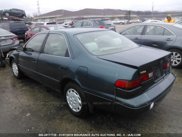 4T1BG22K8VU021821 - 1997 TOYOTA CAMRY CE/LE/XLE 绿色 照片 3