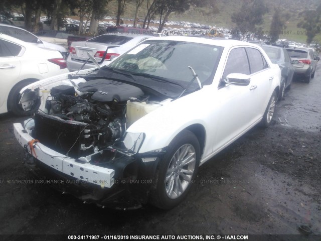 2C3CCAEG0GH357804 - 2016 CHRYSLER 300C WHITE photo 2