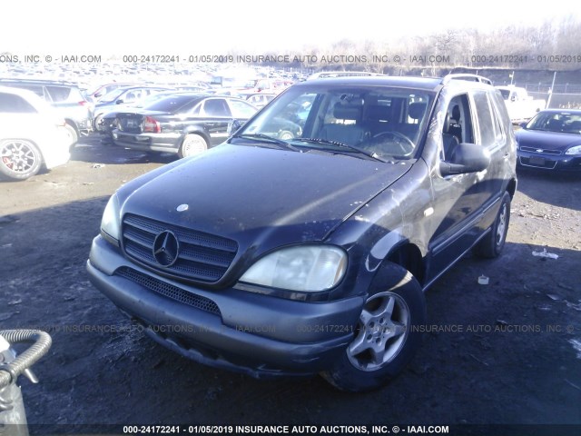 4JGAB54E4XA122345 - 1999 MERCEDES-BENZ ML 320 BLACK photo 2