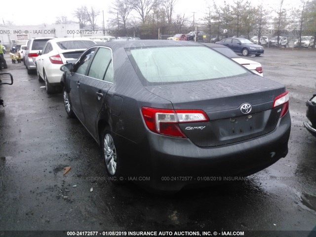 4T1BF1FK4CU033744 - 2012 TOYOTA CAMRY SE/LE/XLE 黑色 照片 3