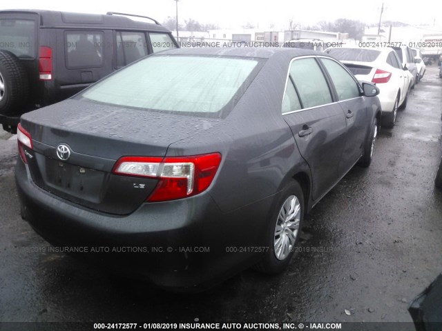 4T1BF1FK4CU033744 - 2012 TOYOTA CAMRY SE/LE/XLE 黑色 照片 4