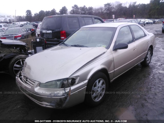 4T1BF22K4WU065271 - 1998 TOYOTA CAMRY CE/LE/XLE BEIGE photo 2