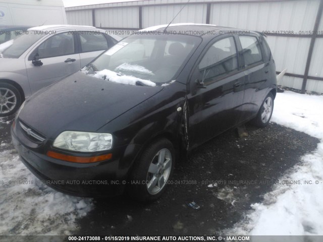 KL1TD66638B235239 - 2008 CHEVROLET AVEO LS BLACK photo 2