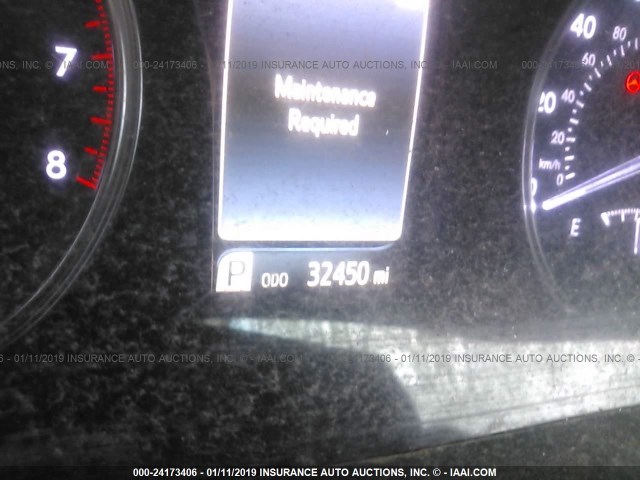 4T1BF1FK2HU701029 - 2017 TOYOTA CAMRY LE/XLE/SE/XSE SILVER photo 7