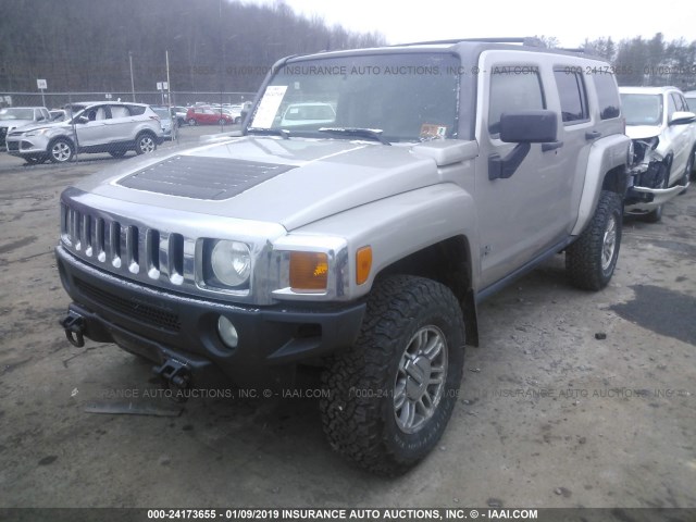 5GTDN136368122931 - 2006 HUMMER H3 GRAY photo 2