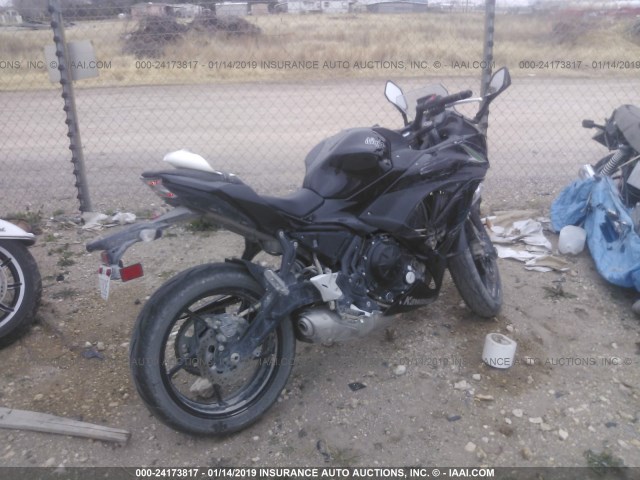 JKAEXEJ19HDA01476 - 2017 KAWASAKI EX650 J BLACK photo 4