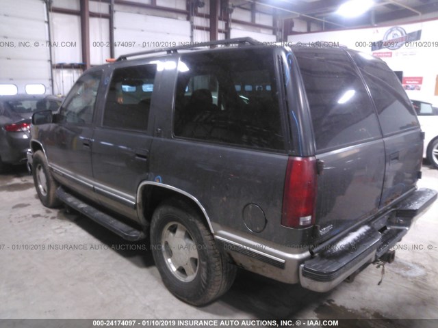 1GNEK13R9XJ489414 - 1999 CHEVROLET TAHOE K1500 GRAY photo 3