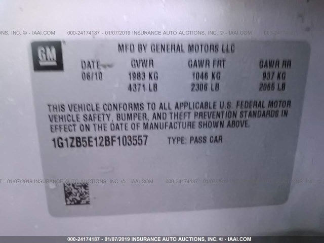 1G1ZB5E12BF103557 - 2011 CHEVROLET MALIBU LS SILVER photo 9