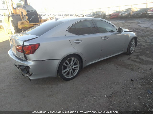 JTHBE262575016432 - 2007 LEXUS IS 350 SILVER photo 4