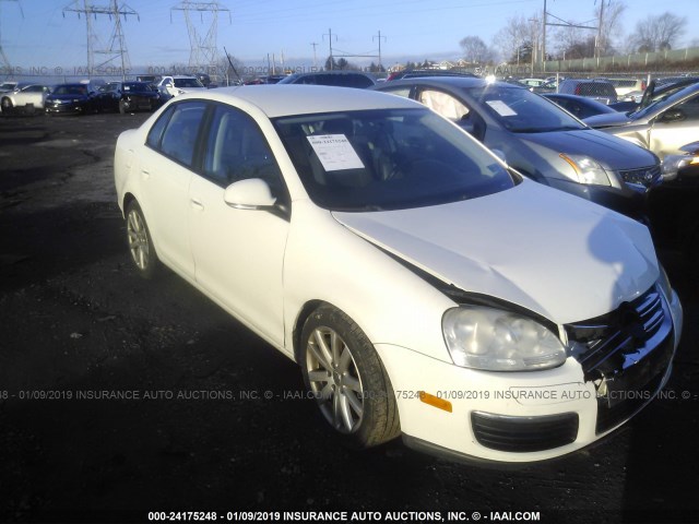 3VWJZ71K28M119788 - 2008 VOLKSWAGEN JETTA S WHITE photo 1