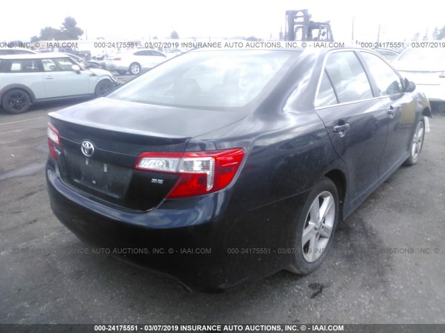 4T1BF1FK3DU652787 - 2013 TOYOTA CAMRY L/SE/LE/XLE Tünd mavi foto 4