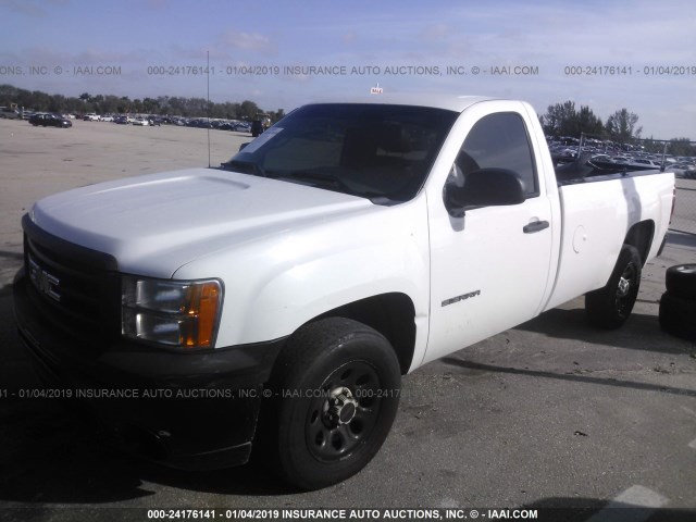 1GTN1TEX2DZ192825 - 2013 GMC SIERRA C1500 WHITE photo 2