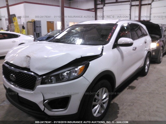 5XYPG4A37GG033592 - 2016 KIA SORENTO LX/L WHITE photo 6