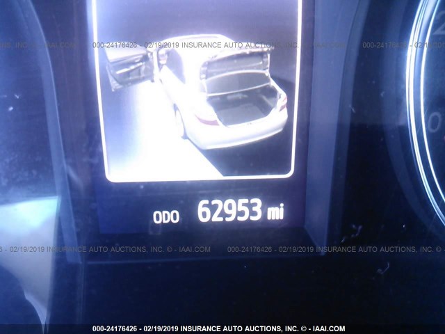 4T1BF1FK7GU169906 - 2016 TOYOTA CAMRY LE/XLE/SE/XSE WHITE photo 7