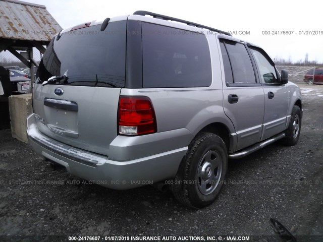 1FMPU16595LA38971 - 2005 FORD EXPEDITION XLT SILVER photo 4