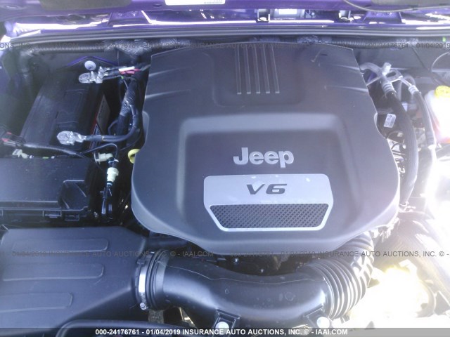 1C4BJWEG6HL672072 - 2017 JEEP WRANGLER UNLIMITE SAHARA PURPLE photo 10